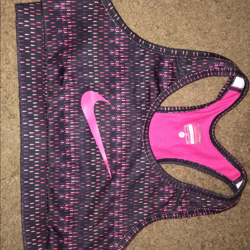 nike sports bra